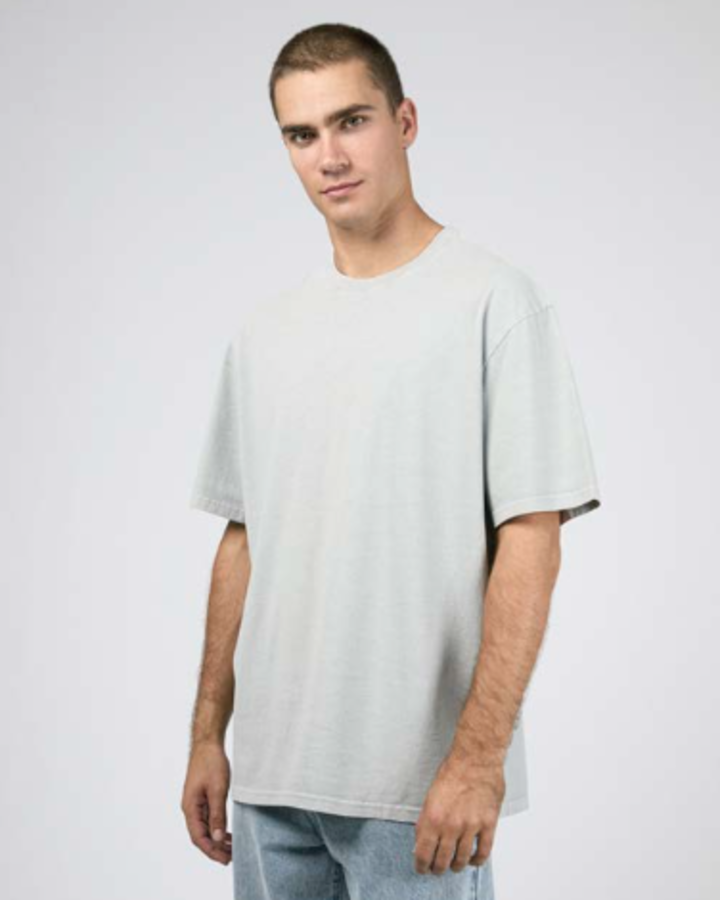 ESSENTIAL FIT TEE grey