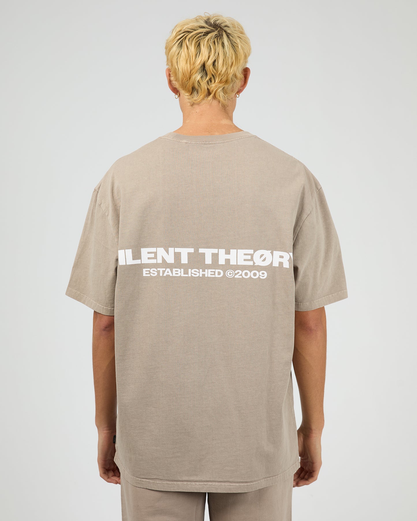 ESSENTIAL THEORY TEE cement