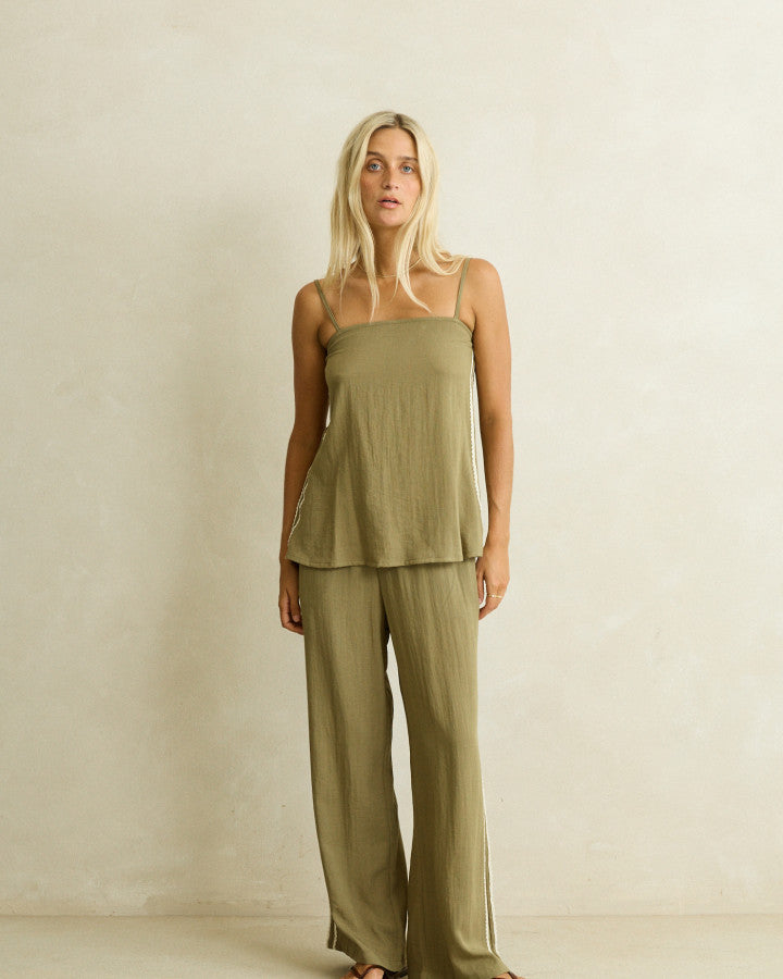 LINEN LACE TRACK PANT olive