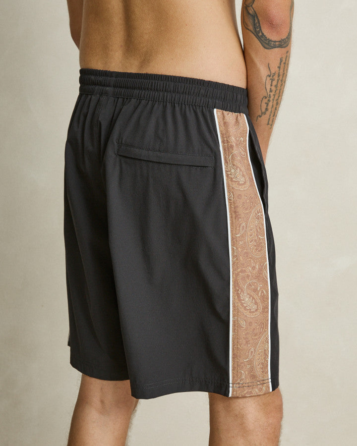 PANEL STRETCH BEACH SHORT black