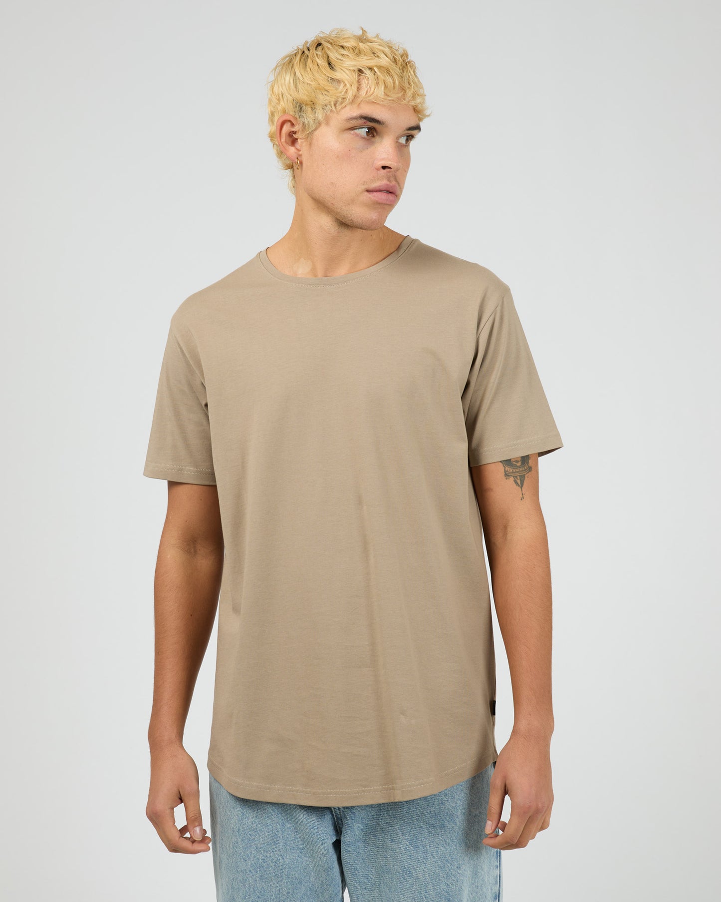 SOLID TAIL TEE cement