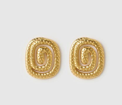 Billie Gold earring - Arms of Eve