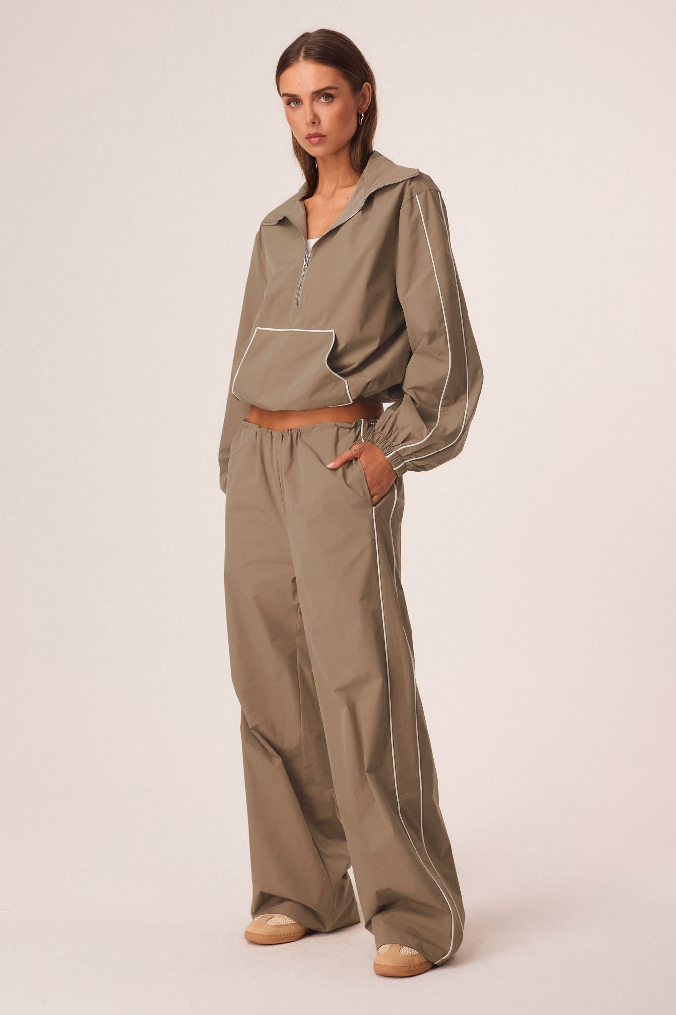Arden Windbreaker Jacket Khaki - SNDYS