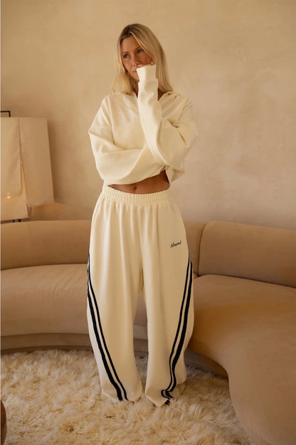 Barrel Trackpant Butter/Navy - SSAINT