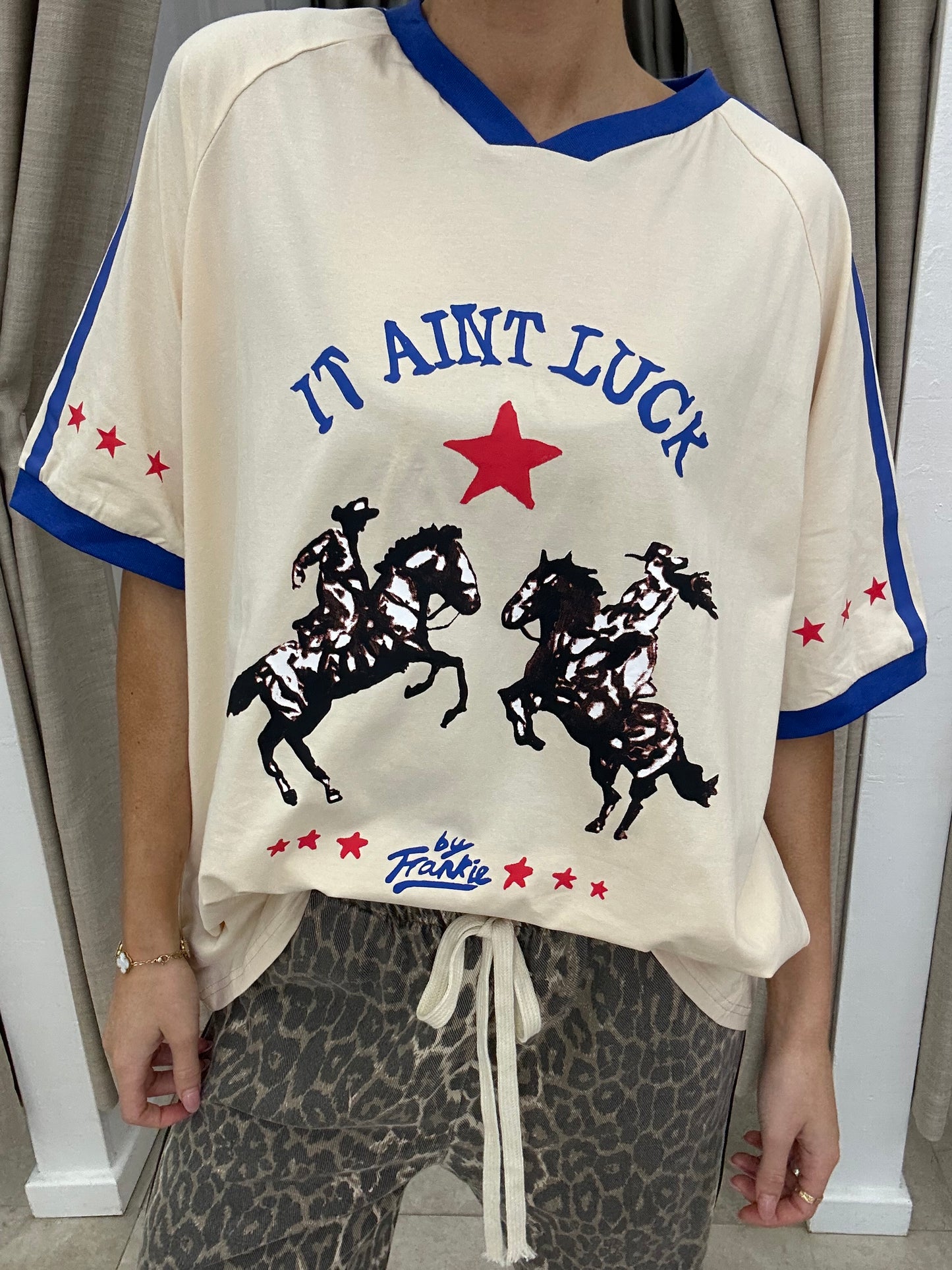 It Ain't Luck Horse Tee Beige/Blue - By Frankie