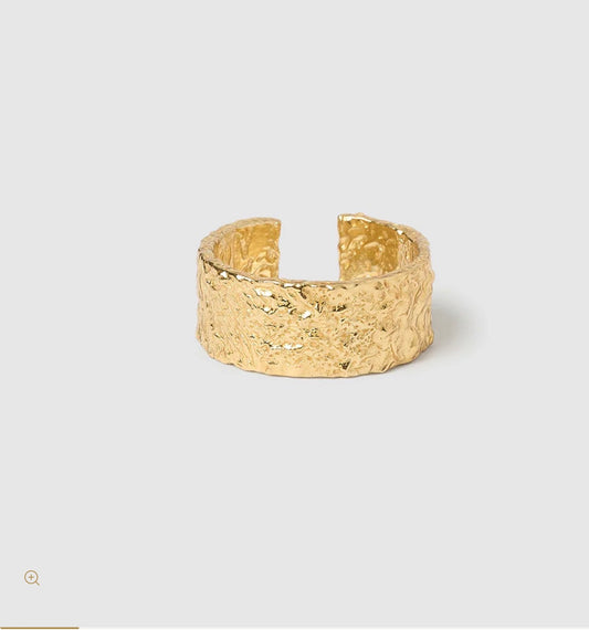 Eros Gold Textured Ring Large - Arms of Eve
