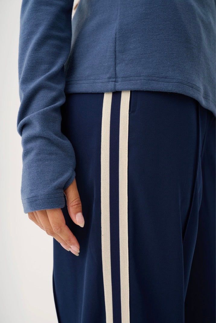 Aspyn Long Sleeve Slate - Cartel & Willow