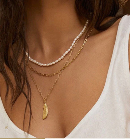 Feather Gold Necklace - Arms of Eve