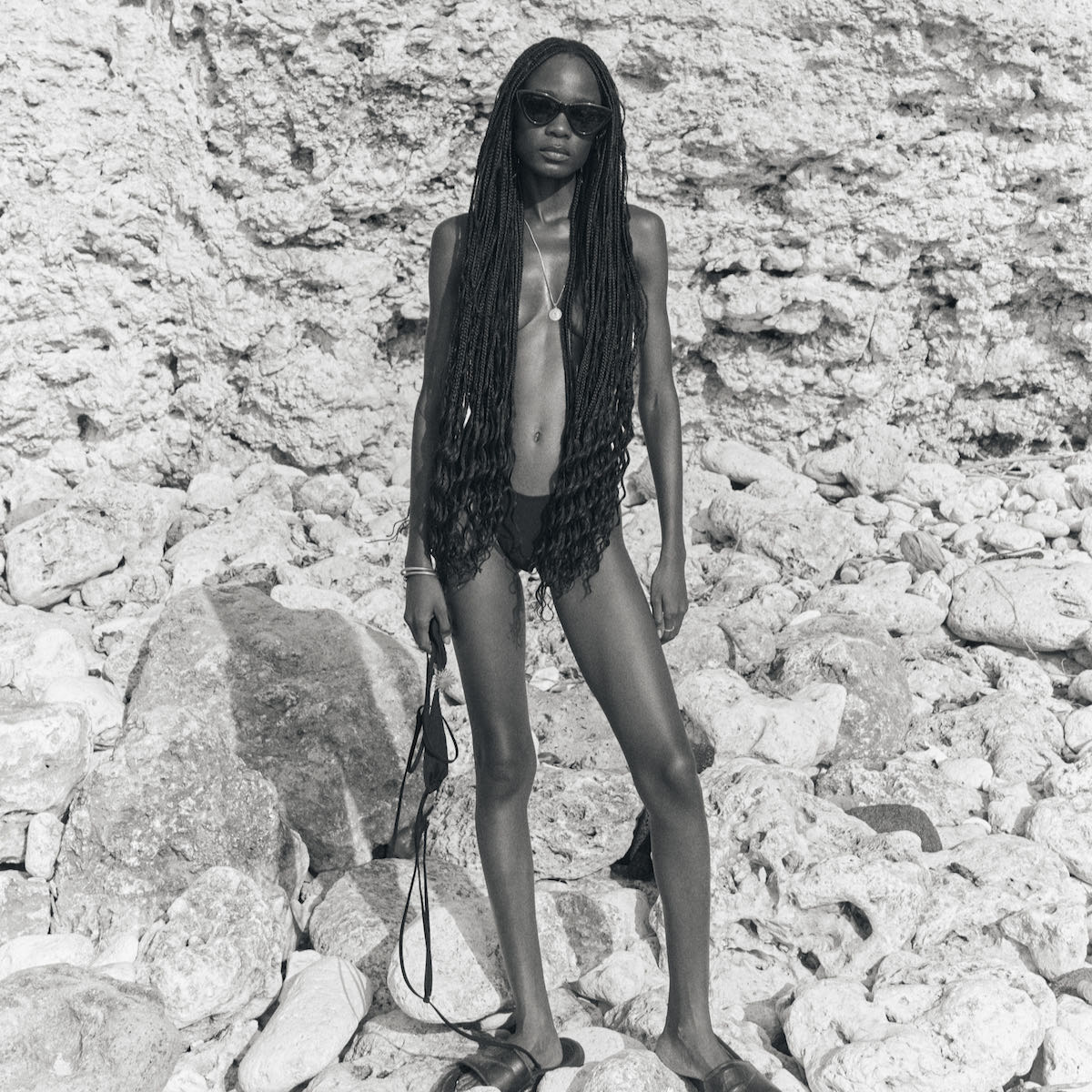 LOCAL SUPPLY AMS2 BLACK GREY