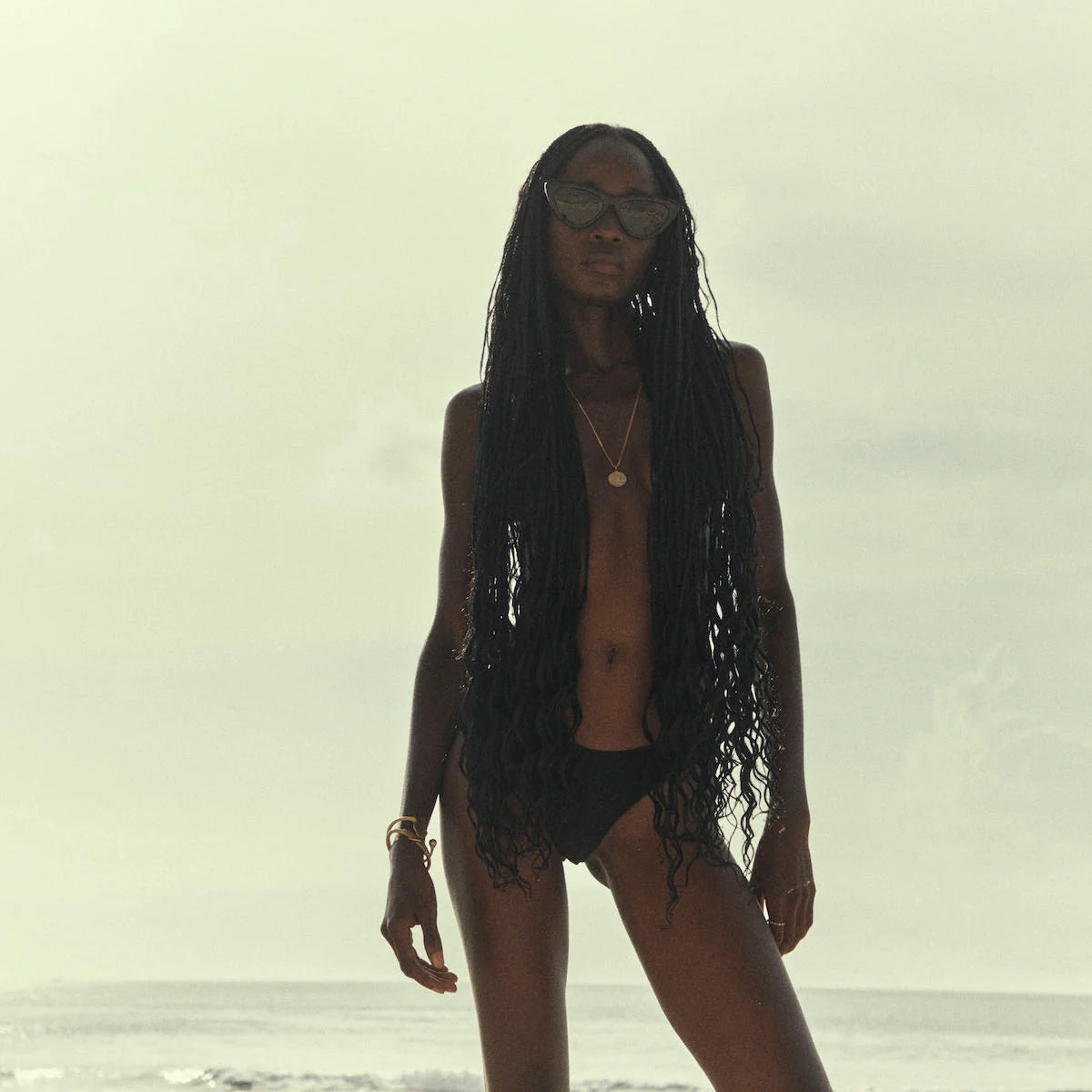 LOCAL SUPPLY AMS2 BLACK GREY