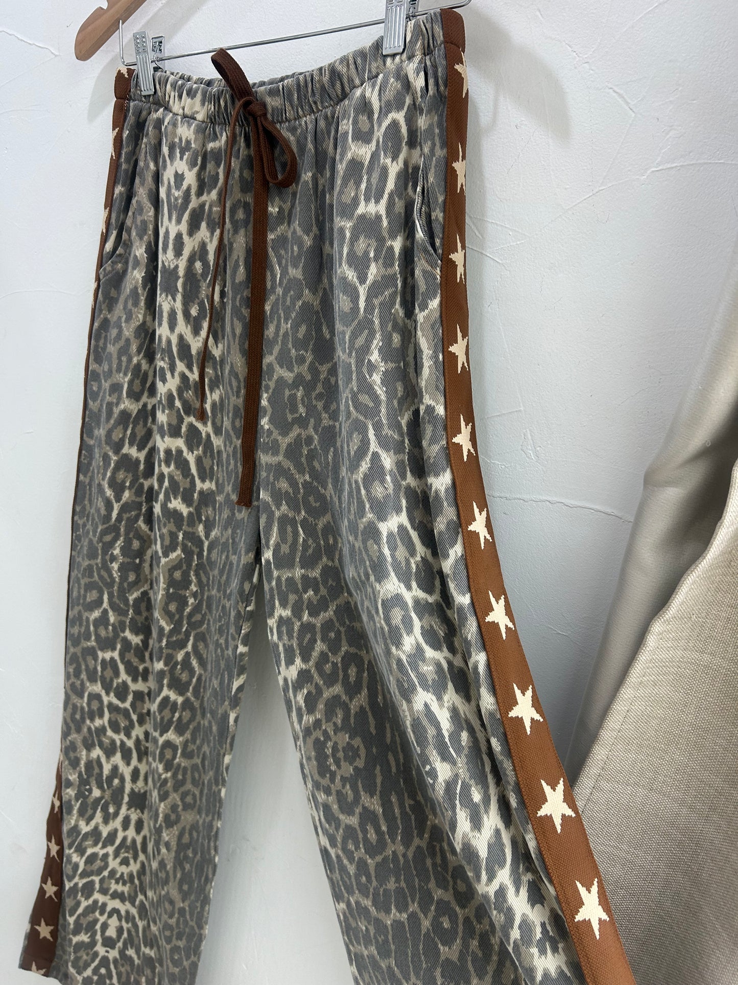 Light Leopard Warm Choc Star Pant - By Frankie