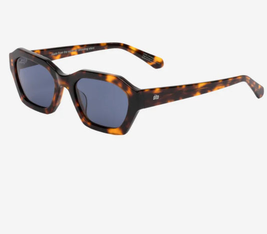 Kinetic; Honey Tort/Grey Blue Sito Shades