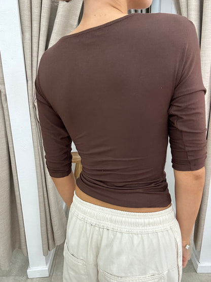 Choc V-Neck 1/4 Sleeve Top