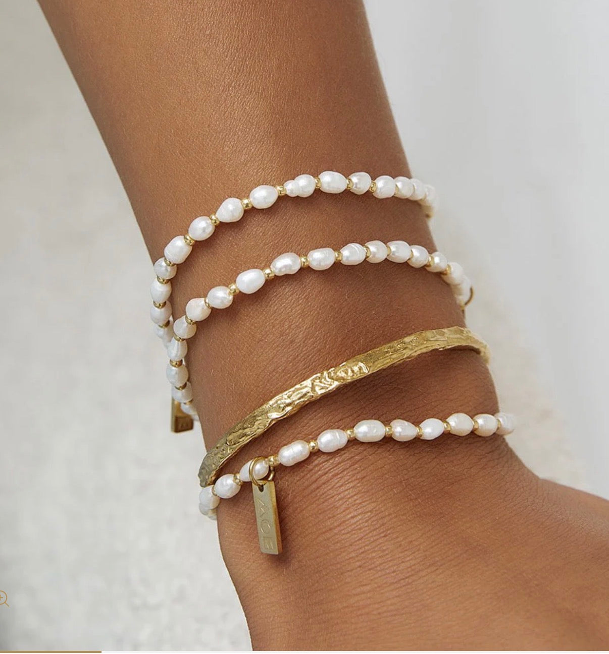 Amber Pearl and Gold bracelet - Arms of eve