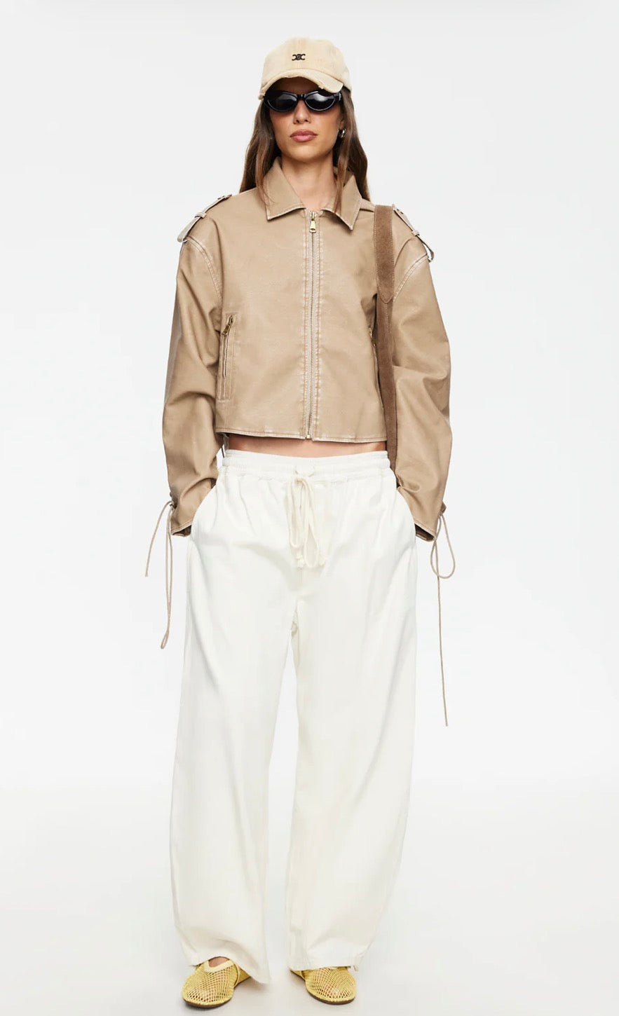 Out of Office Pant Sand- Lioness