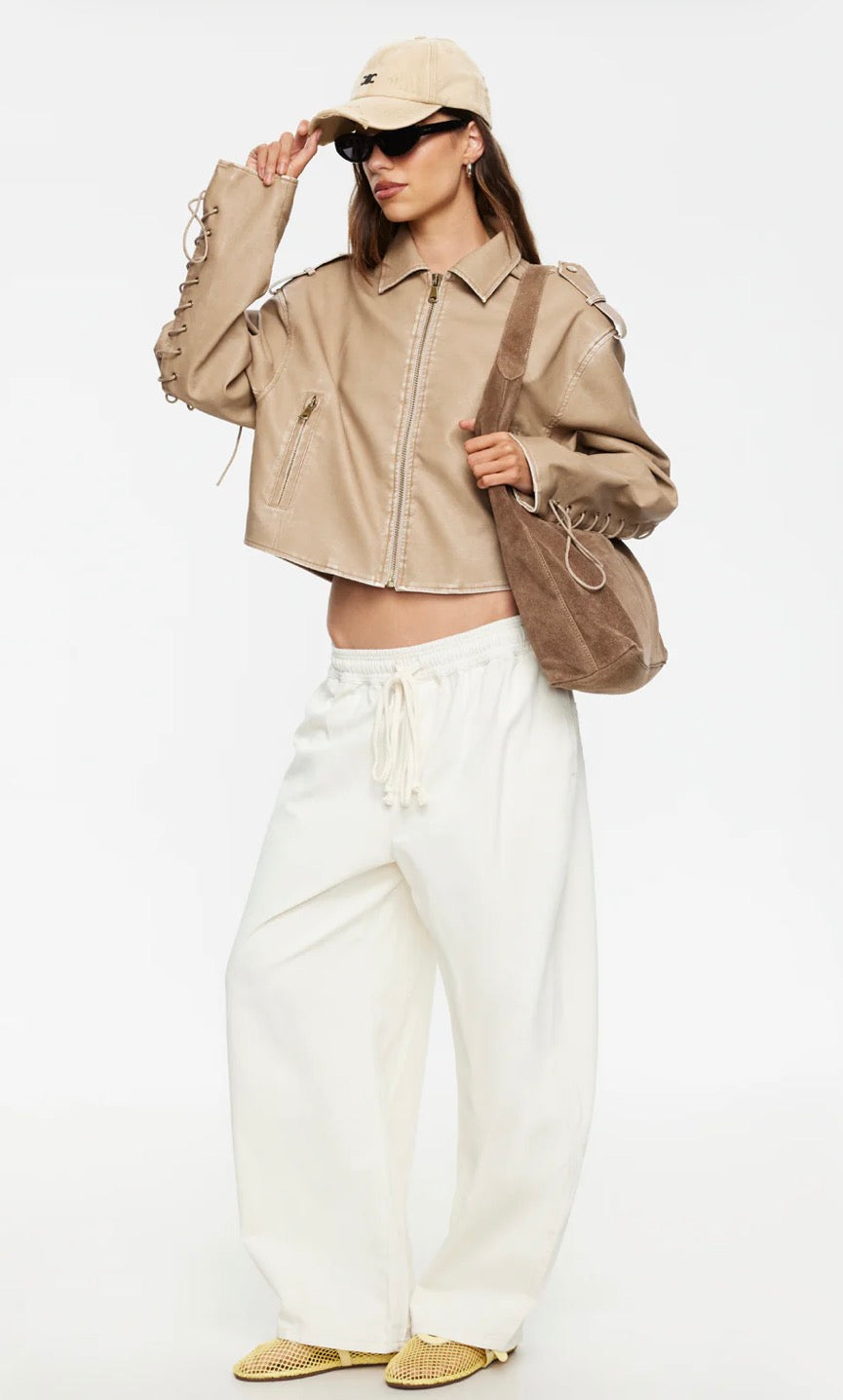 Out of Office Pant Sand- Lioness