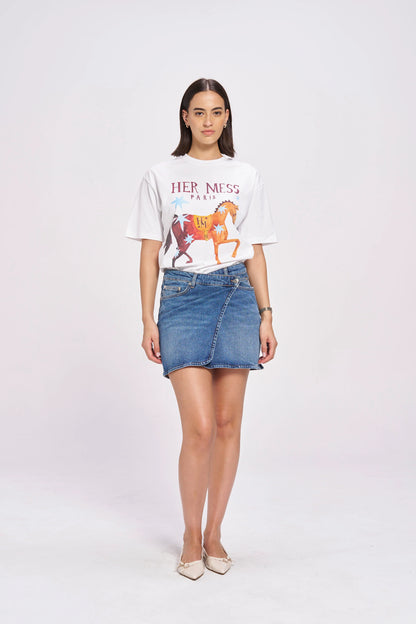 MAKU HER MESS WHITE TEE OVERSIZED