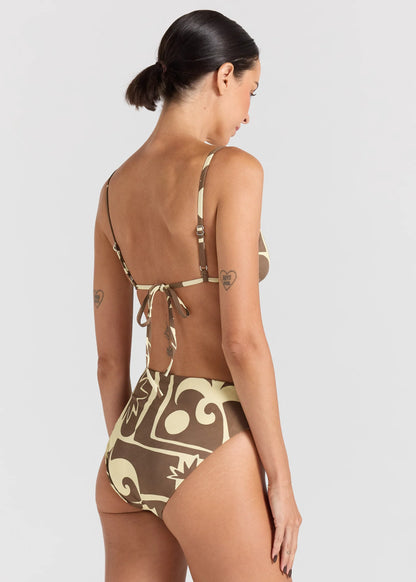 BEACHCOMBER SCOOP BRALETTE TIE TOP banana