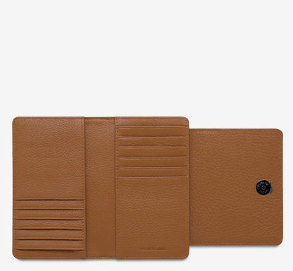 Visions - Camel Wallet Status Anxiety