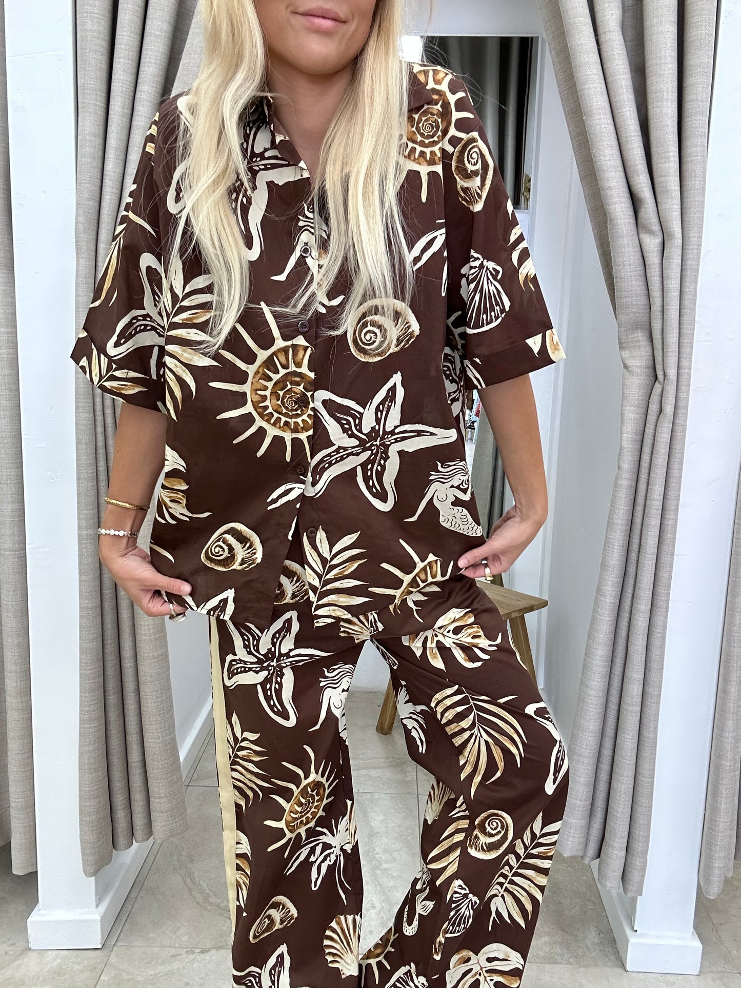 Coastal Set Choc Cotton Shirt By Frankie