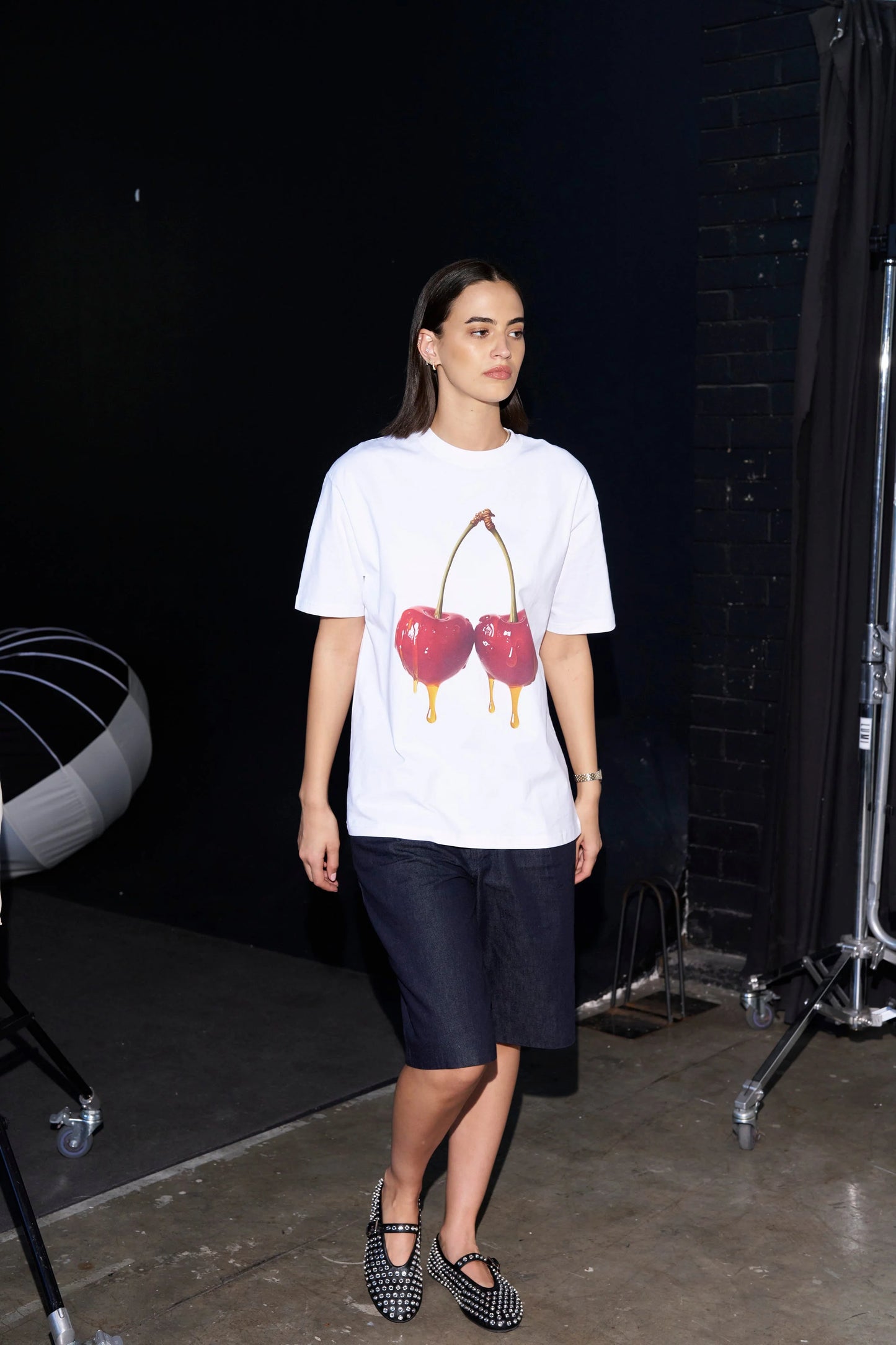 MAKU Come get your honey oversized