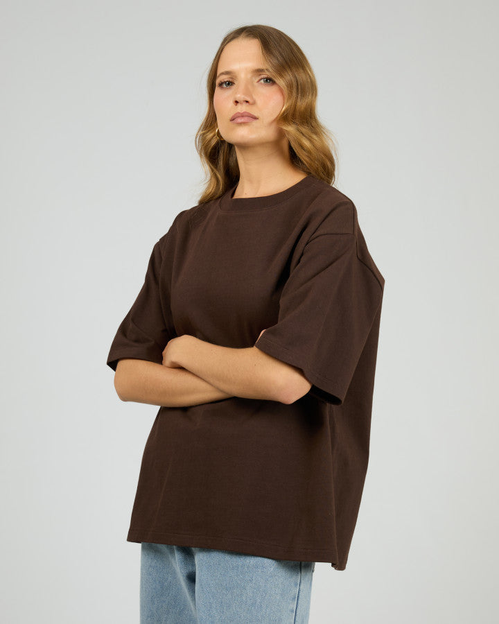 CORE OVERSIZED TEE chocolate