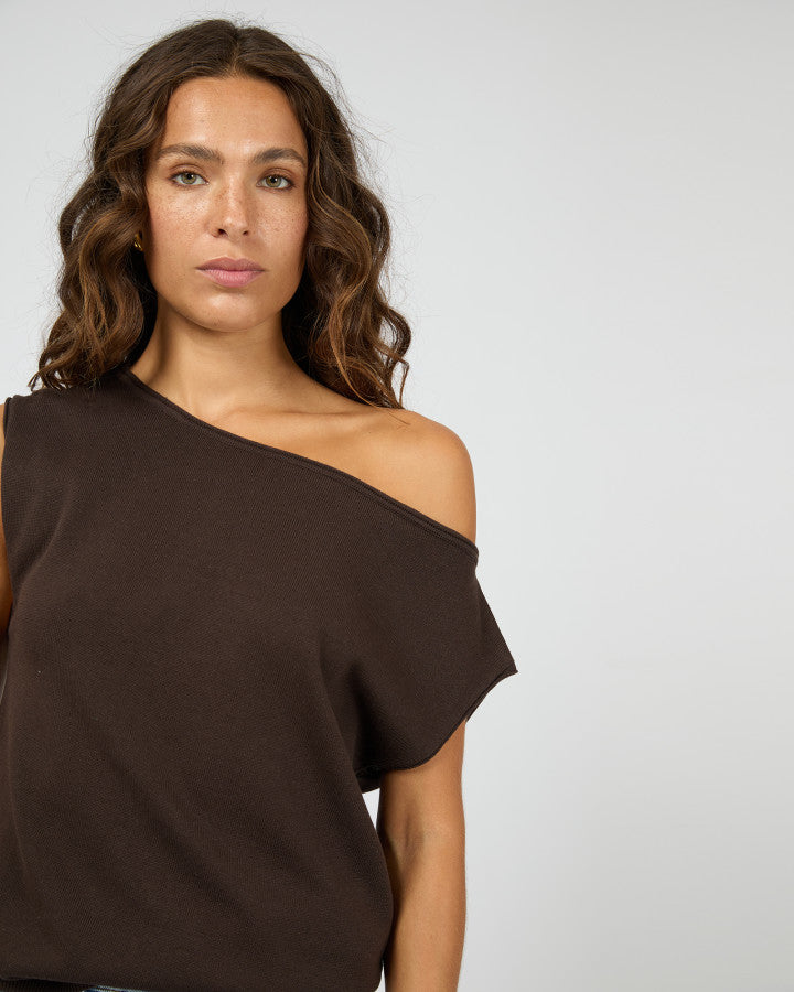 ELLIS OFF THE SHOULDER TOP chocolate