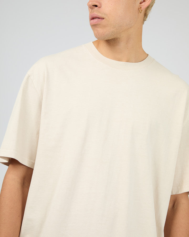 ESSENTIAL FIT TEE nat