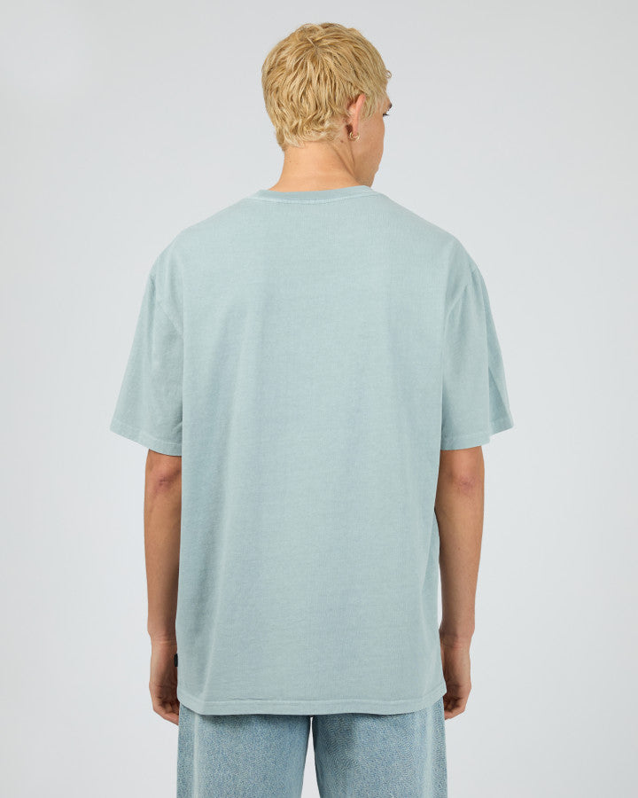 ESSENTIAL FIT TEE surf