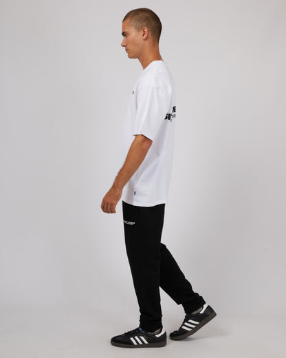 ESSENTIAL THEORY TEE