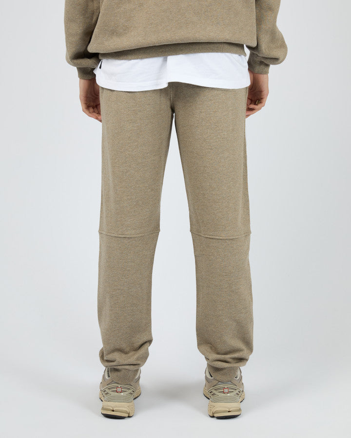 ESSENTIAL THEORY TRACKPANT V2 brown