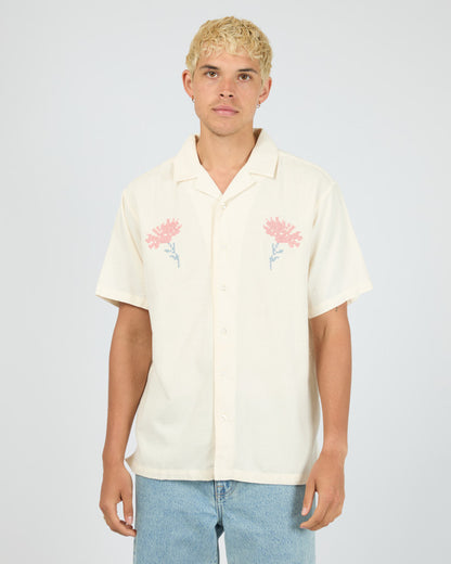 FLORAL CROSS STITCH SS SHIRT nat
