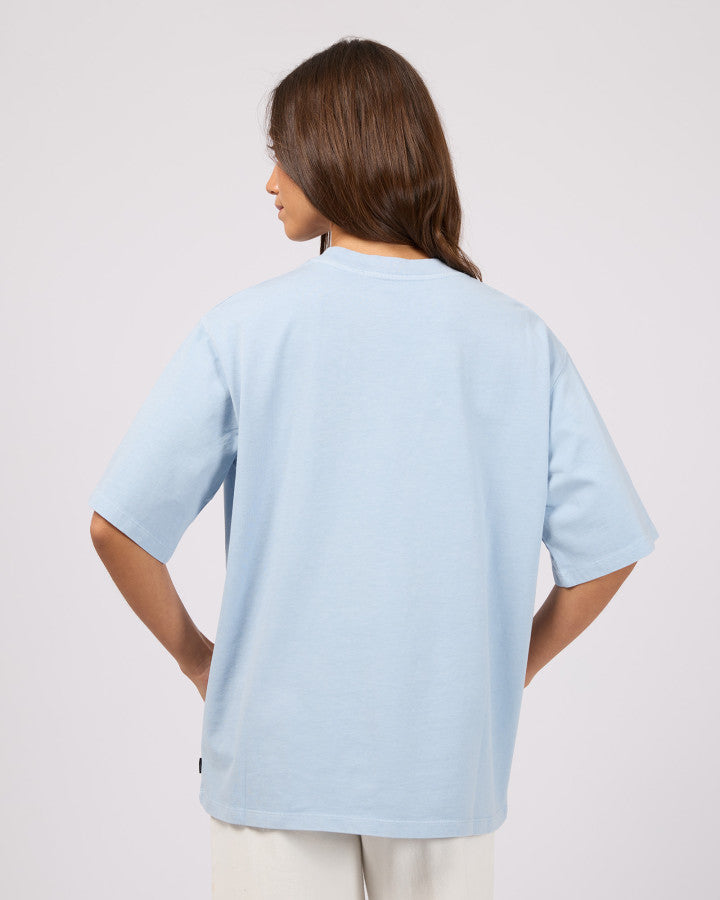 FUNDAMENTAL OVERSIZED TEE light blue