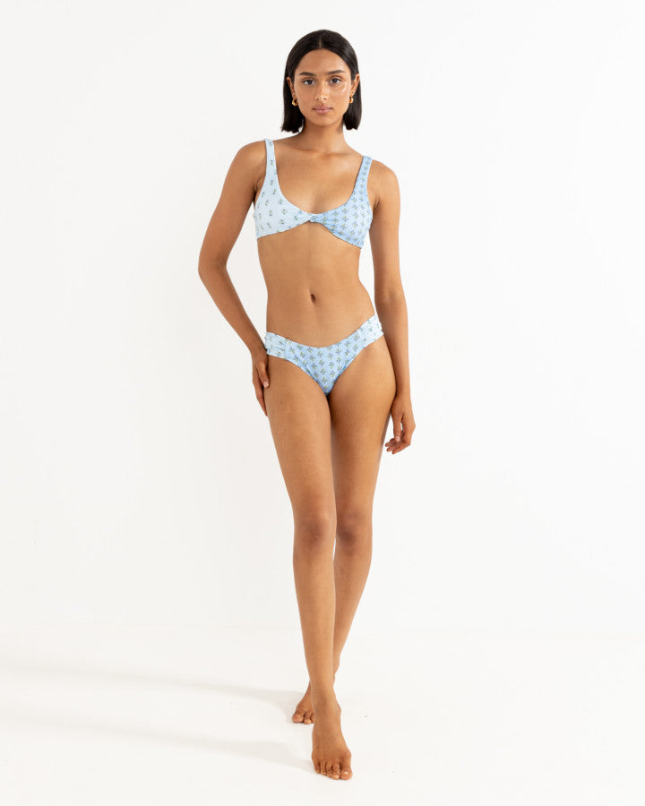 GINGER SOFT SIDE HOLIDAY PANT LIGHT CORNFLOWER