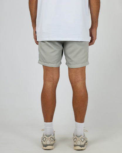 ILLUSION SHORT light grey