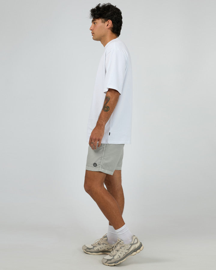 ILLUSION SHORT light grey