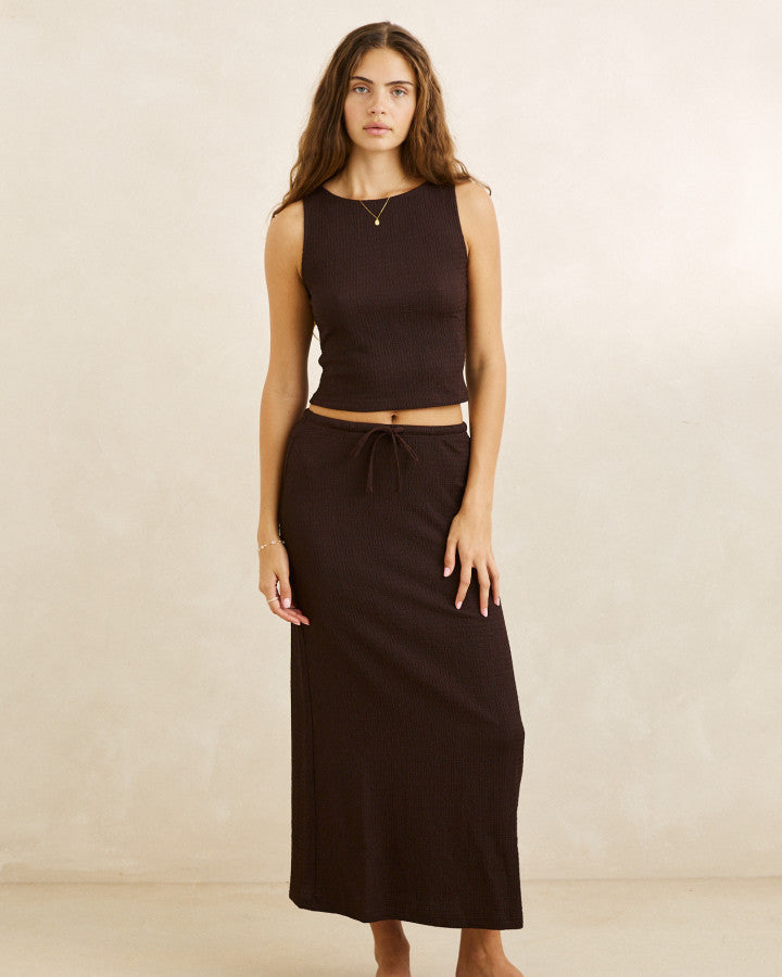 INDIE HIGH NECK TANK chocolate