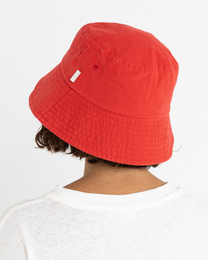 LEILANI BUCKET HAT RED