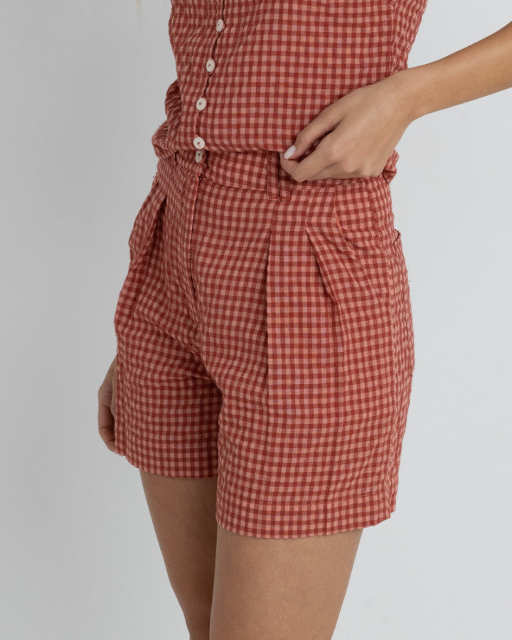 LOLA CHECK SHORT RED