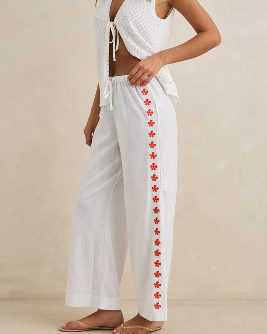 MELIA FLORAL EMBROIDERED BEACH PANT white