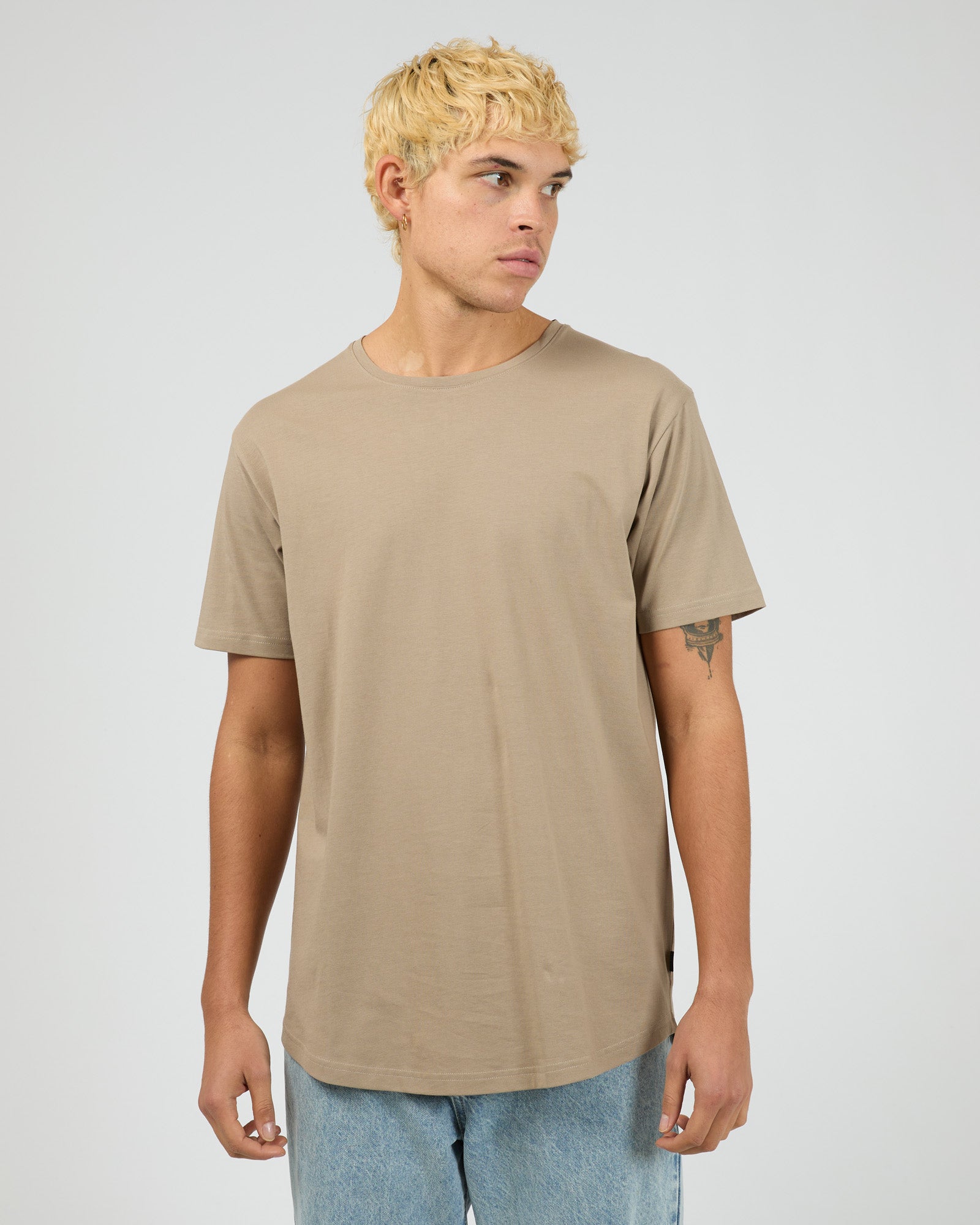 SOLID TAIL TEE cement – Inguz Culture