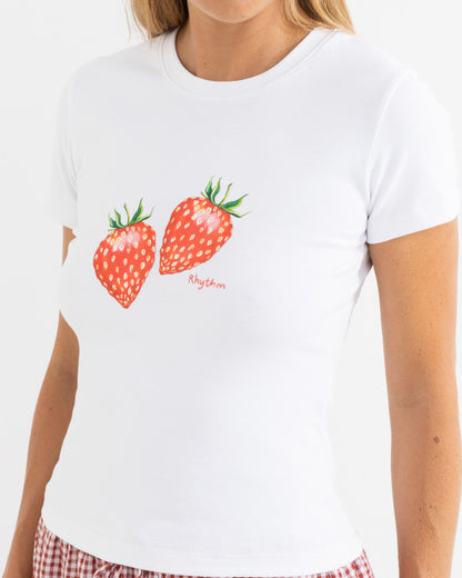 STRAWBERRY EVERYDAY TEE white