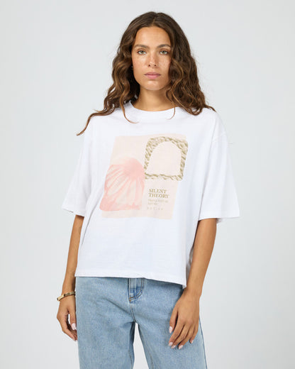 TRANQUILITY TEE white