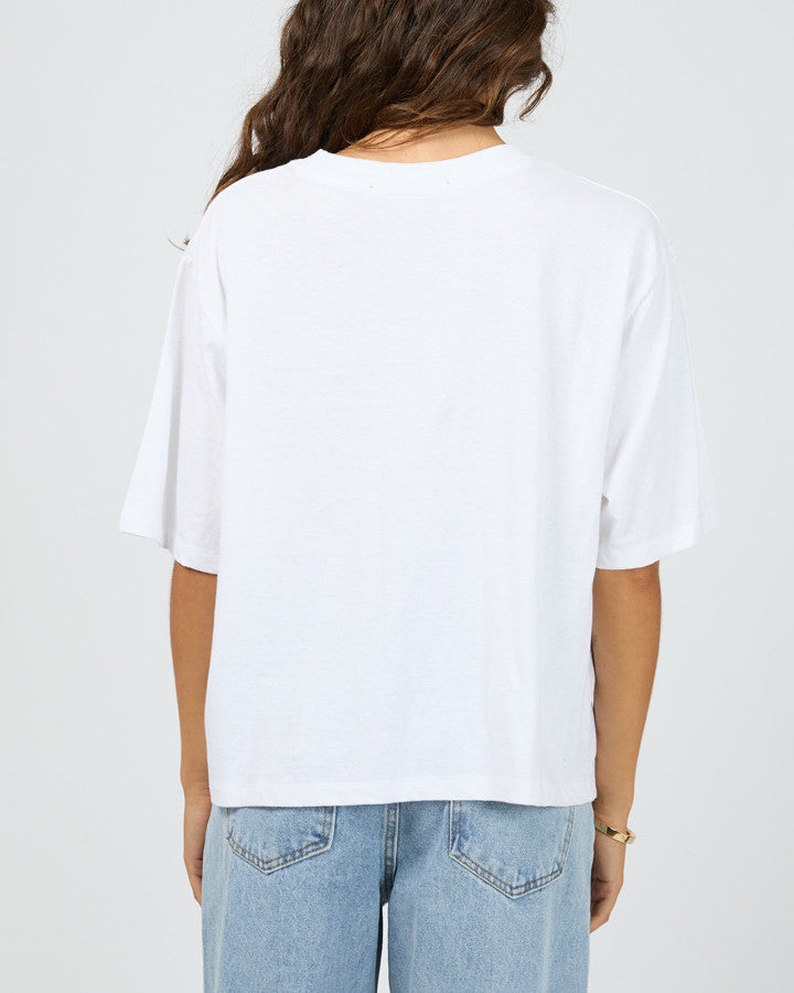 TRANQUILITY TEE white