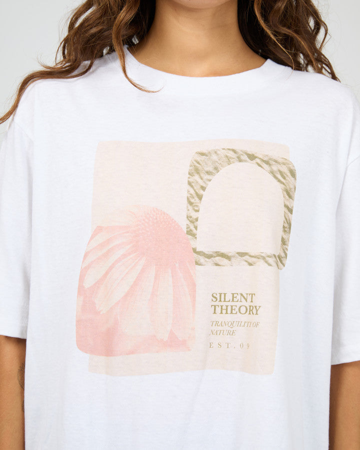 TRANQUILITY TEE white